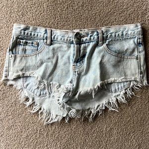 One teaspoon women short denim cut off shorts. Size 30. Light denim